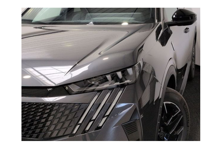 Peugeot 5008 III GT Hybrid 145 ch e-DCS6 Gris Titan/Toit Noir