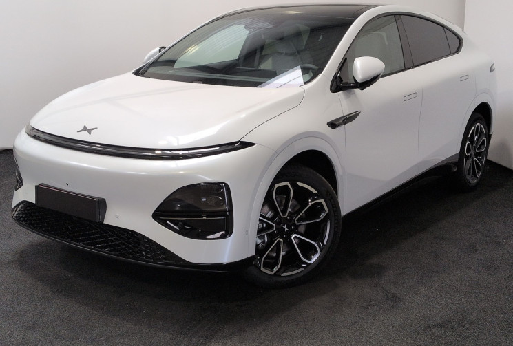 Xpeng G6 - RWD Long Range Arctic White