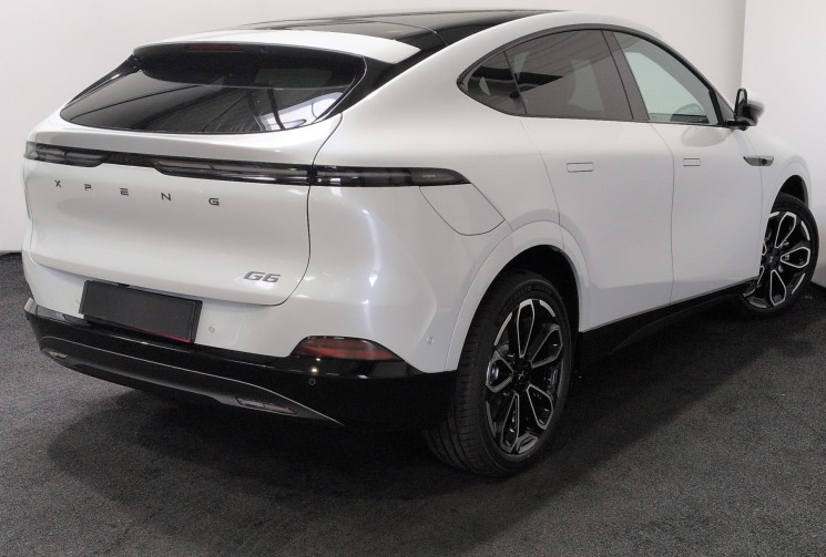Xpeng G6 - RWD Long Range Arctic White