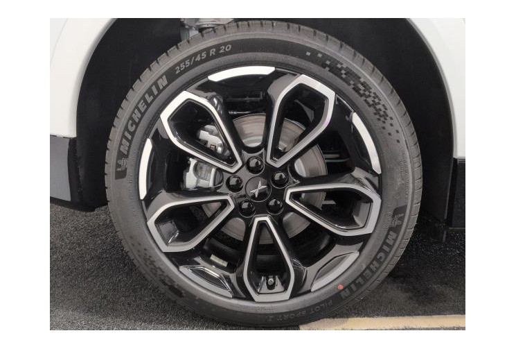 Xpeng G6 - RWD Long Range Arctic White