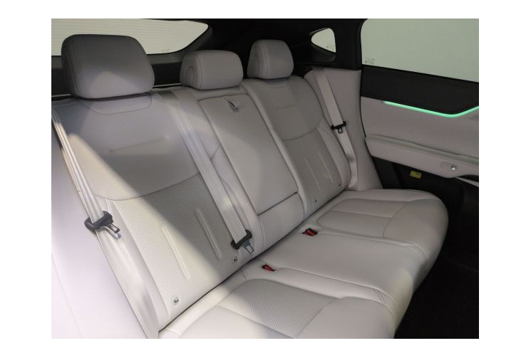 Xpeng G6 - RWD Long Range Arctic White