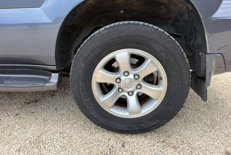 Toyota Land Cruiser KDJ120 SERIES 3.0 D-4D LOUNGE BVA - 8 PLACES / ATTELAGE 