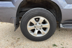 Toyota Land Cruiser KDJ120 SERIES 3.0 D-4D LOUNGE BVA - 8 PLACES / ATTELAGE 