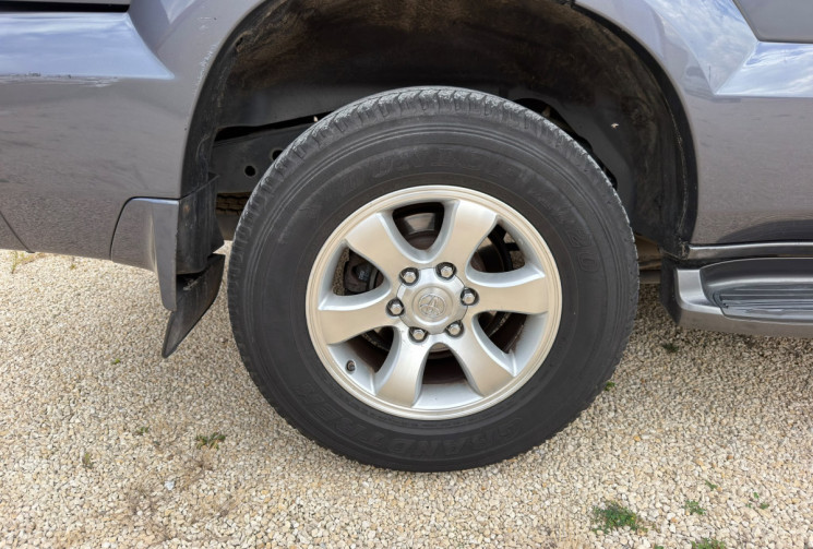 Toyota Land Cruiser KDJ120 SERIES 3.0 D-4D LOUNGE BVA - 8 PLACES / ATTELAGE 