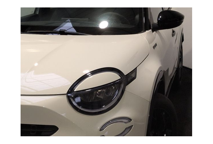 Fiat 600 Sport T-Gen 3 1.2 Hybrid 145ch eDCT6 Ice White / Toit Noir