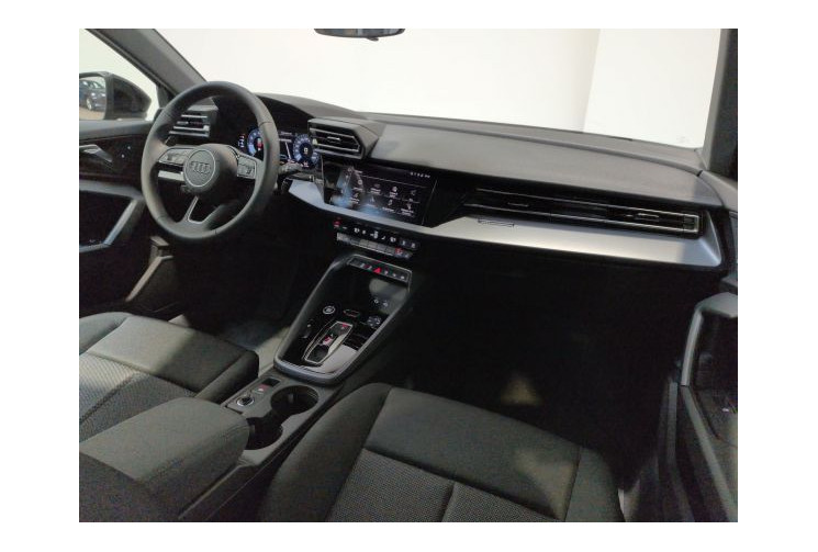 Audi A3/S3/RS3 IV Design TFSI Mild Hybrid 150 S tronic 7 Noir Mythique Métallisé