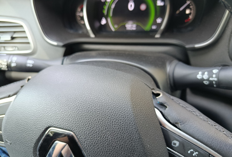 Renault Megane 1.3 Tce 140ch - Bose Edition - Française - Suivi complet