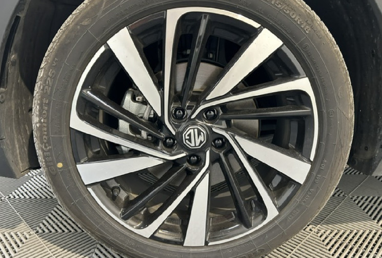 MG ZS 1.5 LUXURY hybrid non rechargeable 