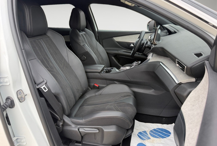 Peugeot 3008 1.2 PURETECH GT 130 CH EAT8 / ATTELAGE / CARPLAY / DISTRIBUTION A JOUR