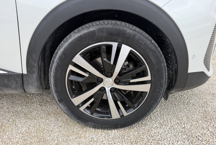 Peugeot 3008 1.2 PURETECH GT 130 CH EAT8 / ATTELAGE / CARPLAY / DISTRIBUTION A JOUR