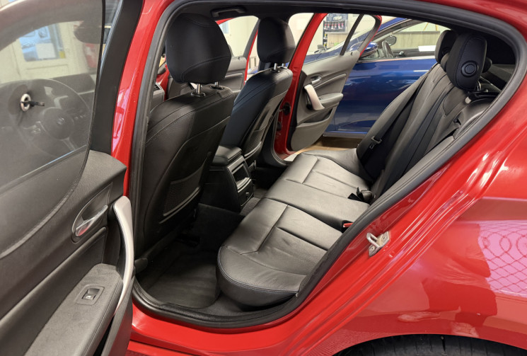 BMW Série 1 LCI 116I  1.5 109 M SPORT / SUIVI BMW