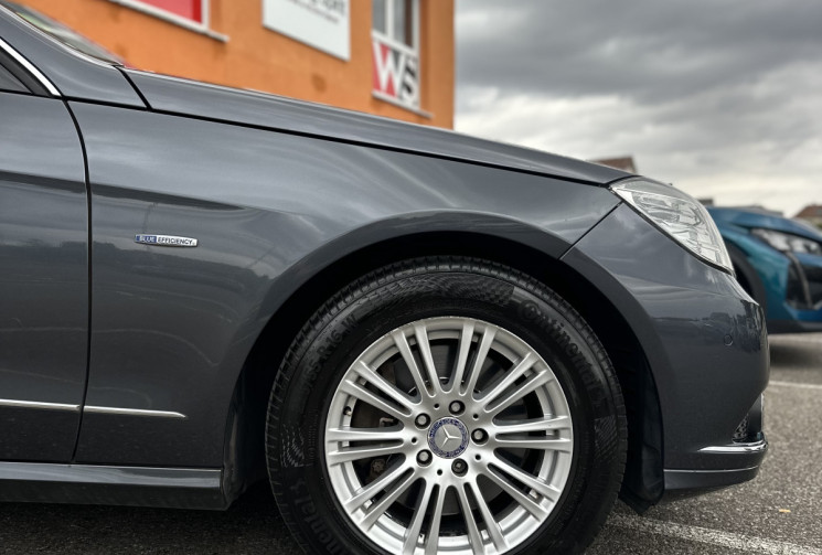 Mercedes CLASSE E 250 CDI ELEGANCE EXECUTIVE BVA / ENTRETIEN EXCLUSIF MERCEDES