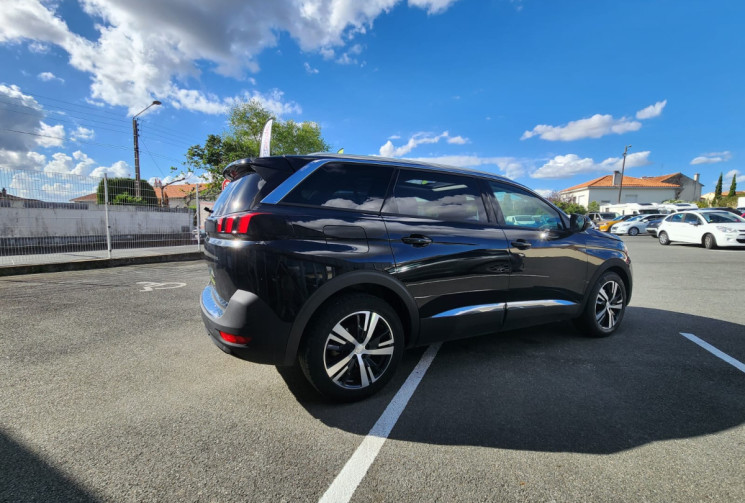 Peugeot 5008  II 1.5 DCI130 FINITION ALLURE / 7 PLACES / TRES BON ÉTAT  / GARANTIE 12 MOIS