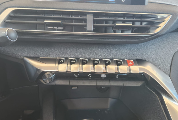 Peugeot 5008  II 1.5 DCI130 FINITION ALLURE / 7 PLACES / TRES BON ÉTAT  / GARANTIE 12 MOIS