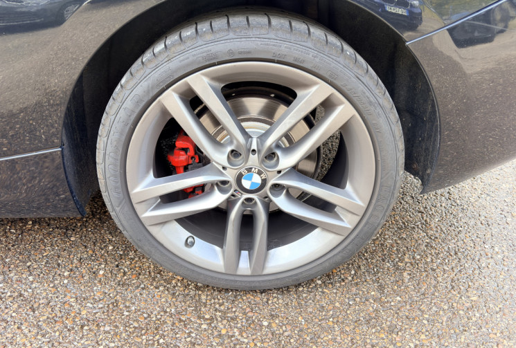 BMW Série 1 120d x Drive 190 cv M Sport 3 Portes BVA/ Apple Carplay/ Véhicule super suivi