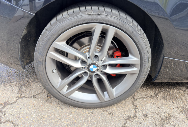 BMW Série 1 120d x Drive 190 cv M Sport 3 Portes BVA/ Apple Carplay/ Véhicule super suivi