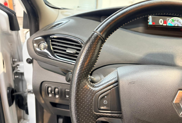 Renault Scénic III-7 PLACE - BOSE - HDi 130cv-EDITION BOSE