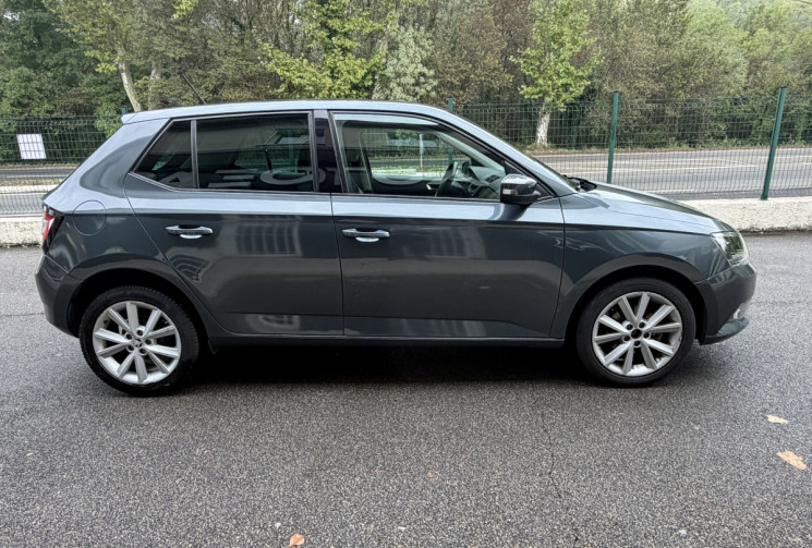 Skoda Fabia 1.0 MPI 75 TOUR DE FRANCE * CARPLAY * ENTRETIEN ET CT OK * GARANTIE 6 MOIS