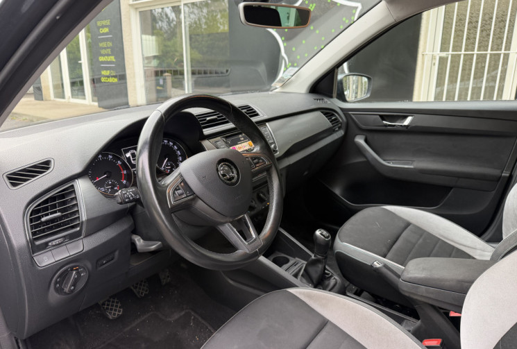 Skoda Fabia 1.0 MPI 75 TOUR DE FRANCE * CARPLAY * ENTRETIEN ET CT OK * GARANTIE 6 MOIS