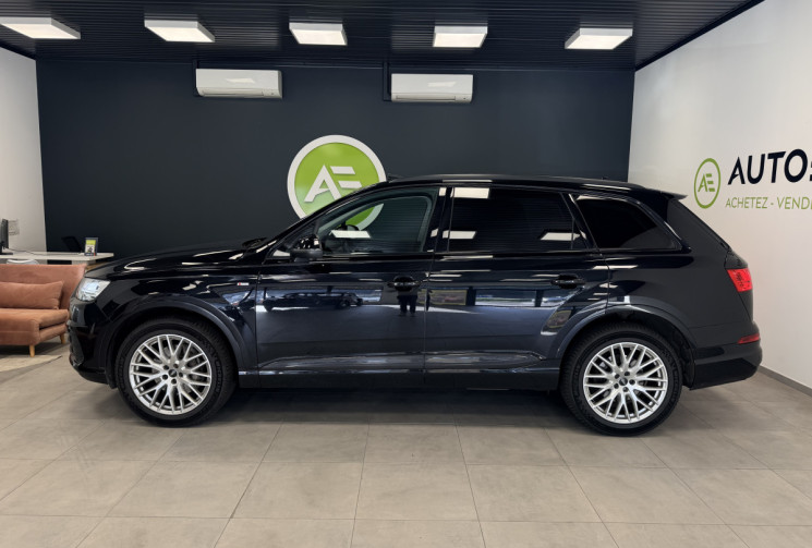 Audi Q7 3.0 TDI ultra S Line quattro bva / toit ouvrant / attelage