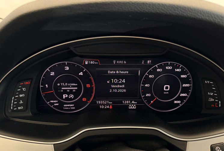 Audi Q7 3.0 TDI ultra S Line quattro bva / toit ouvrant / attelage