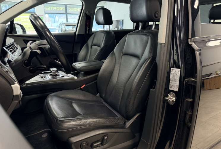 Audi Q7 3.0 TDI ultra S Line quattro bva / toit ouvrant / attelage