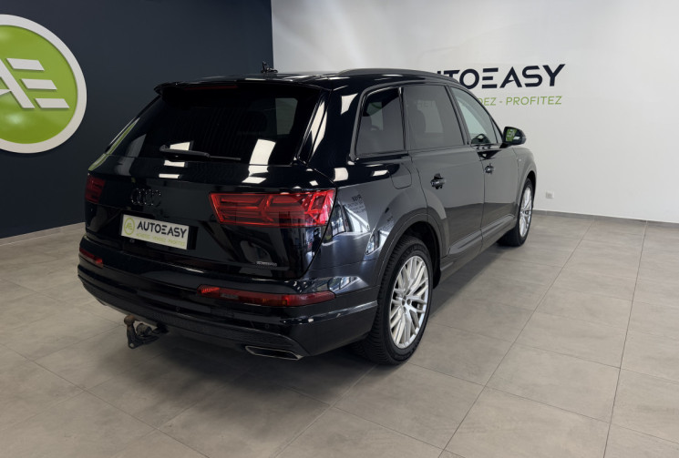 Audi Q7 3.0 TDI ultra S Line quattro bva / toit ouvrant / attelage
