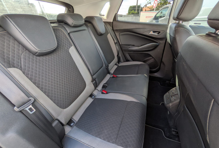 Opel Grandland X  1.2 i Turbo 130 INNOVATION / 1ERE MAIN / GARANTIE 12 MOIS