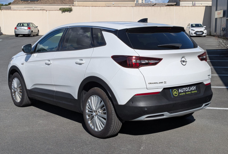 Opel Grandland X  1.2 i Turbo 130 INNOVATION / 1ERE MAIN / GARANTIE 12 MOIS