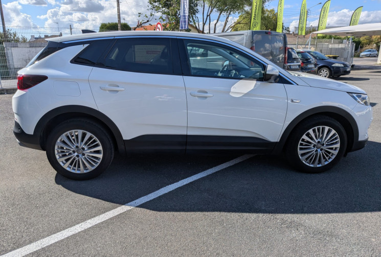 Opel Grandland X  1.2 i Turbo 130 INNOVATION / 1ERE MAIN / GARANTIE 12 MOIS