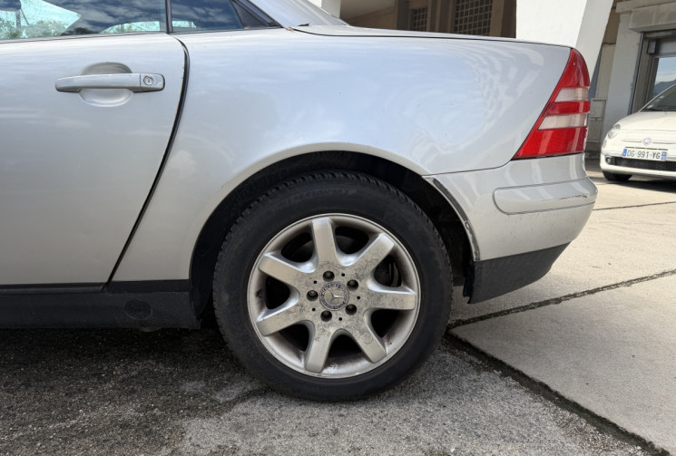 Mercedes SLK (170) 200 2.0 i 16V 136 cv