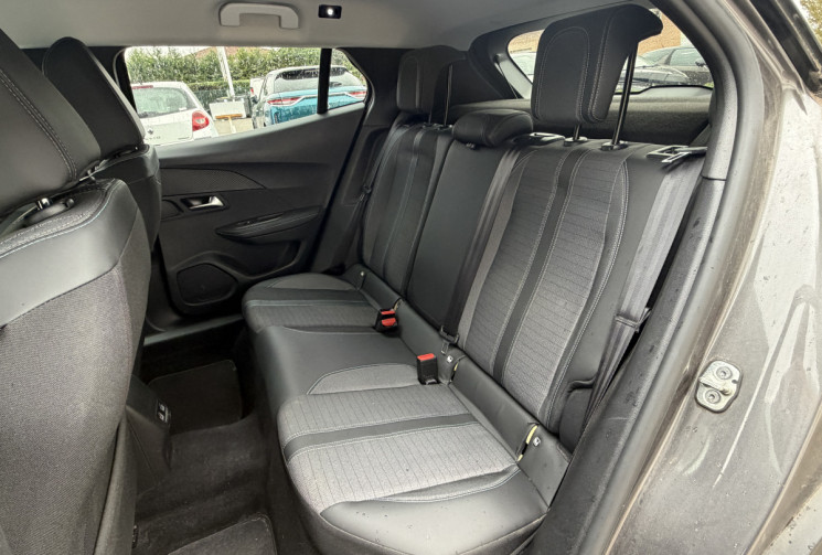Peugeot 2008 1.2 PureTech 130 ch Allure Pack SUIVI COMPLET