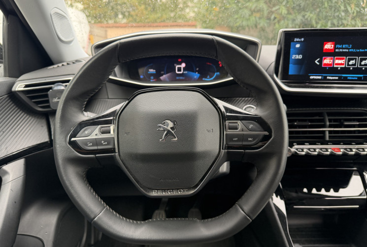 Peugeot 2008 1.2 130 ch ALLURE PACK / SUIVI COMPLET