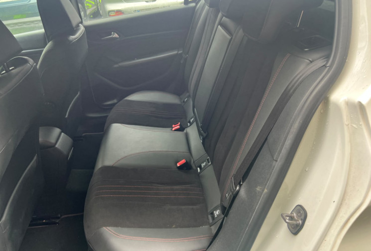 Peugeot 308  II Phase II 1.2 THP 12V EAT6 130 cv GT-LINE