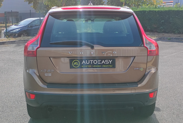 Volvo XC60  D3 Summum Geartronic 163 / Toit Ouvrant 
