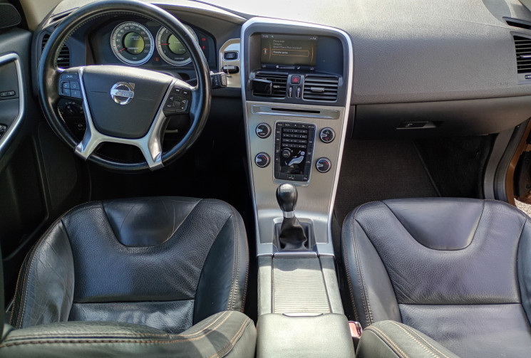 Volvo XC60  D3 Summum Geartronic 163 / Toit Ouvrant 