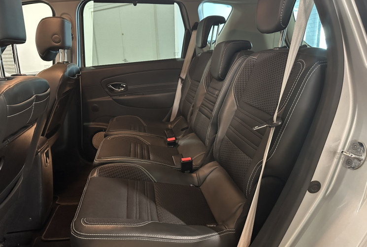 Renault Scénic  1.6 dCi 130 Edition Bose / Entretien rigoureux / Semi-cuir / Caméra de recul