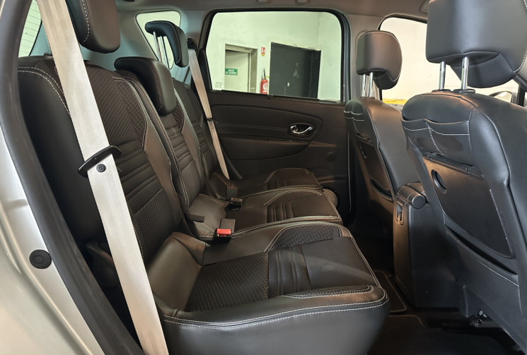 Renault Scénic  1.6 dCi 130 Edition Bose / Entretien rigoureux / Semi-cuir / Caméra de recul