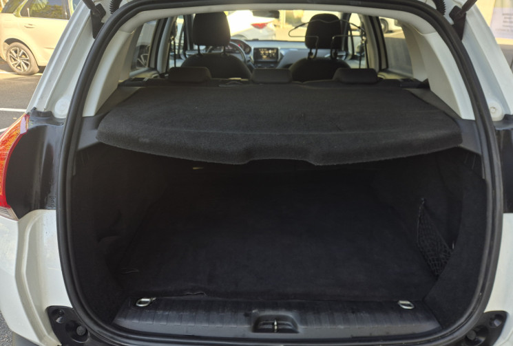 Peugeot 2008 1.6 BlueHDI 100 Style