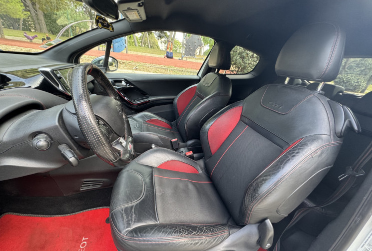 Peugeot 208 Phase 2 3 Portes GTI 1.6 THP 16V S&S 208 CH  / VEHICULE FRANCAIS / CG DEMI TARIF