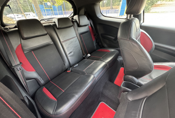 Peugeot 208 Phase 2 3 Portes GTI 1.6 THP 16V S&S 208 CH  / VEHICULE FRANCAIS