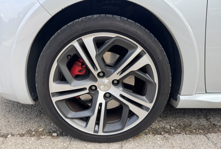 Peugeot 208 Phase 2 3 Portes GTI 1.6 THP 16V S&S 208 CH  / VEHICULE FRANCAIS / CG DEMI TARIF