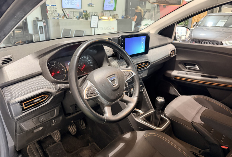Dacia Sandero 1.0 ECO-G 100 ch Stepway Confort 1ERE MAIN