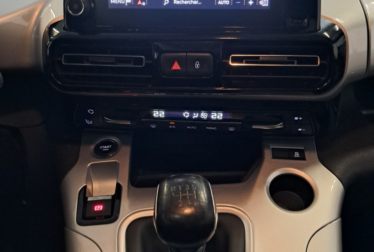 Peugeot Rifter 1.5 BlueHDi  S&S  GTLine - toutes options - suivi Peugeot -