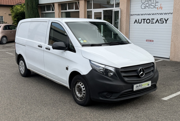 Mercedes Vito VAN Aménagé / 136 ch / Lit peigne 