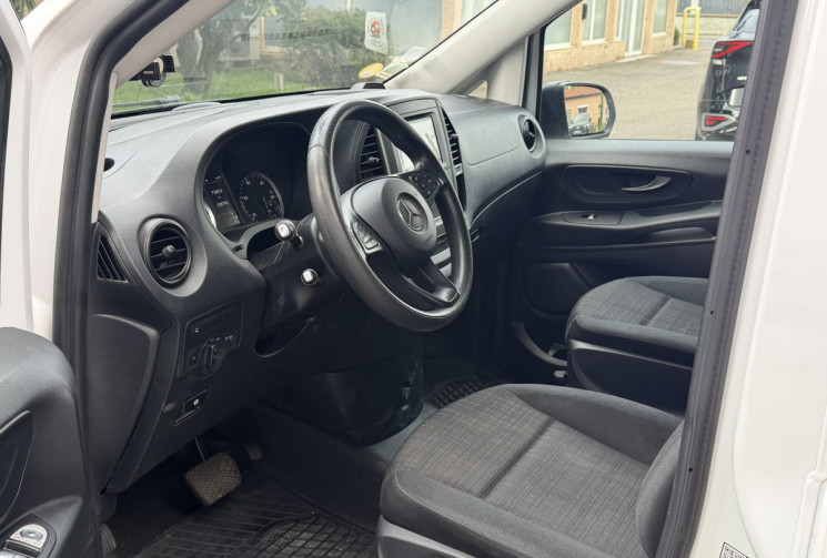 Mercedes Vito VAN Aménagé / 136 ch / Lit peigne 