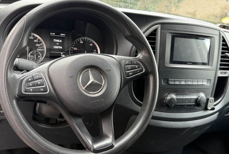 Mercedes Vito VAN Aménagé / 136 ch / Lit peigne 