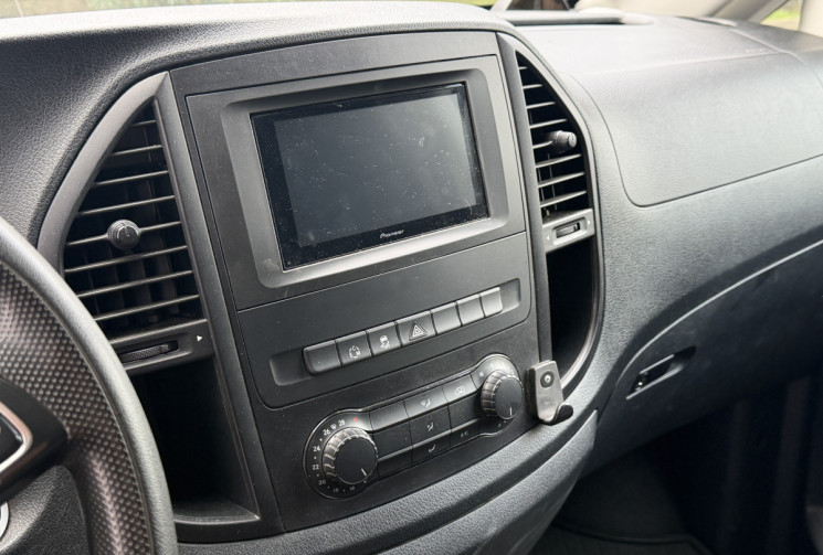 Mercedes Vito VAN Aménagé / 136 ch / Lit peigne 