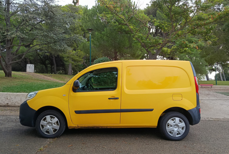 Renault Kangoo 1.5 dCi 90 ch - Porte latérale - Clim - Camera - Bluetooth - Distribution faite