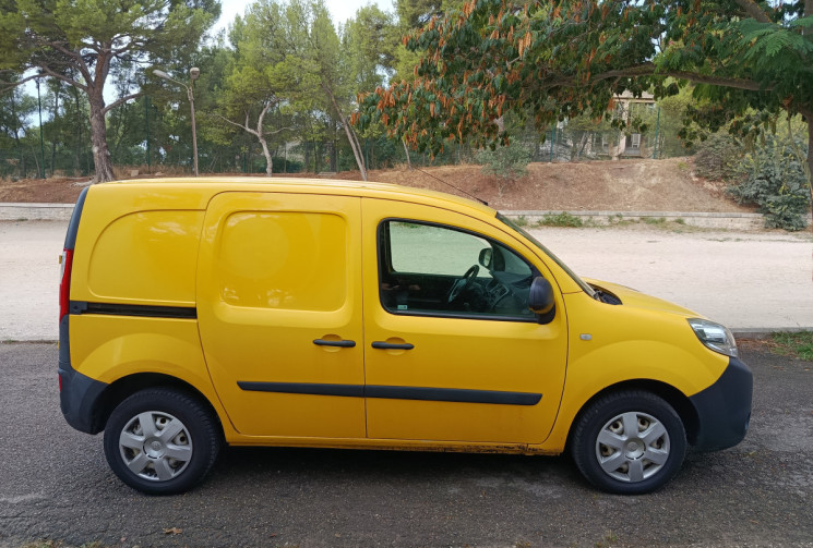 Renault Kangoo 1.5 dCi 90 ch - Porte latérale - Clim - Camera - Bluetooth - Distribution faite